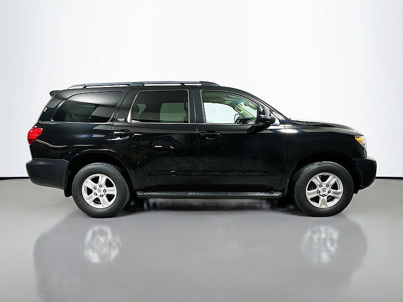 Used 2013 Toyota Sequoia SR5 w/ Premium Pkg image 8