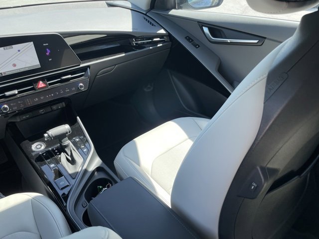 New 2025 Kia Niro EX image 23