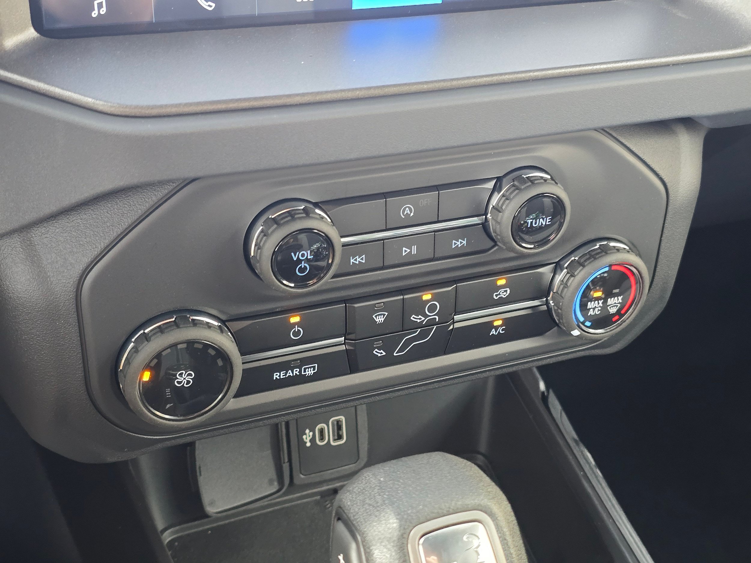 New 2026 Ford Bronco 2-Door AWD/4WD image 19