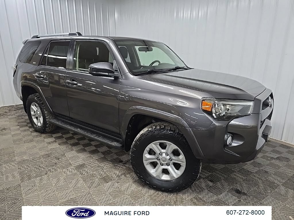 Used 2019 Toyota 4Runner SR5 AWD/4WD image 9