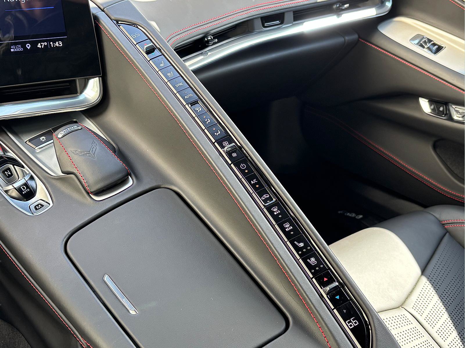 Used 2020 Chevrolet Corvette Stingray Premium Cpe w/ 3LT Preferred Equipment Group RWD image 27