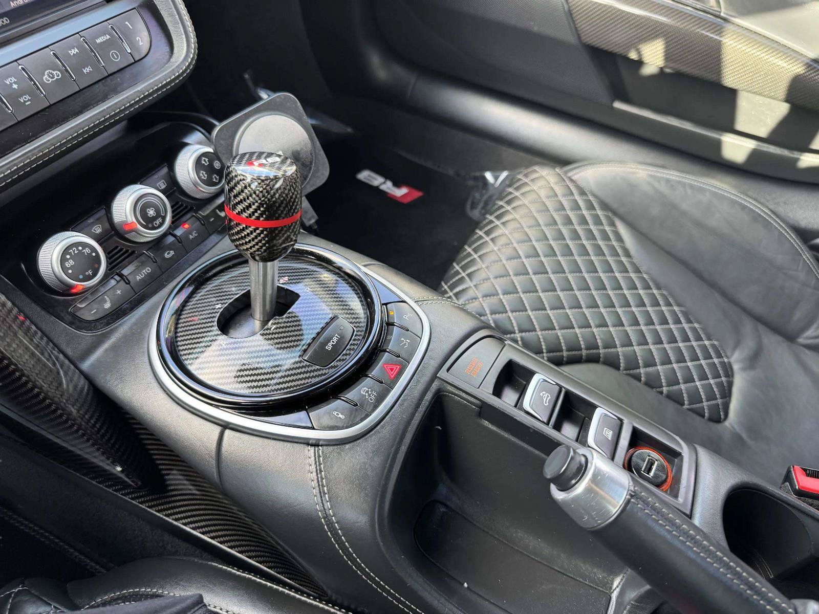 Used 2014 Audi R8 V10 AWD/4WD image 35