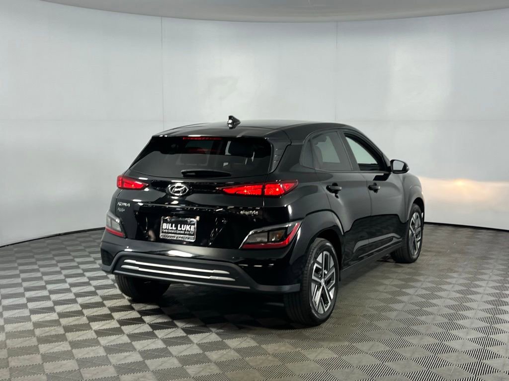 Used 2023 Hyundai Kona SE image 5