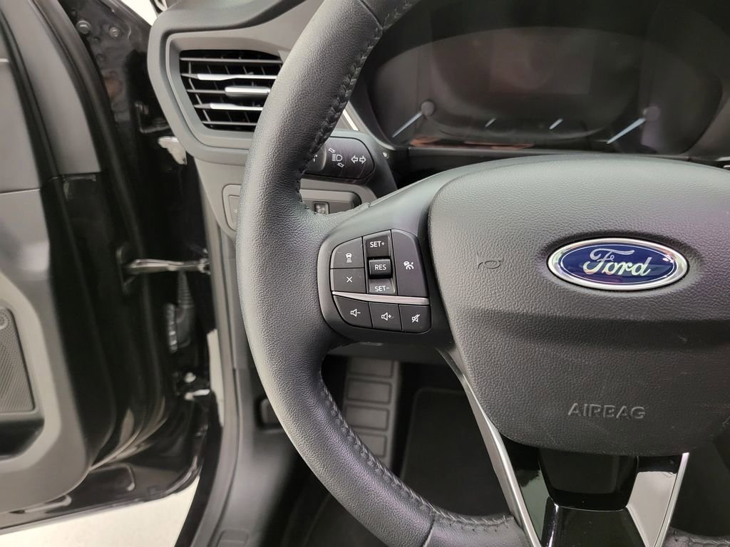 Used 2020 Ford Escape SEL image 6