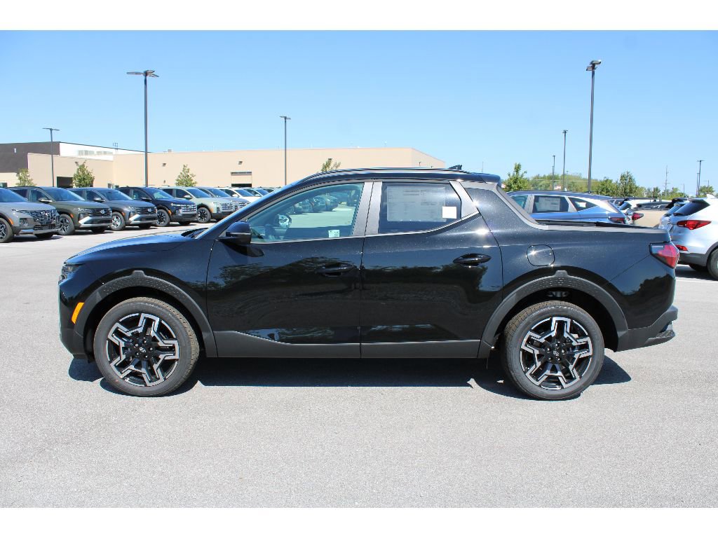 Used 2025 Hyundai Santa Cruz Limited image 2