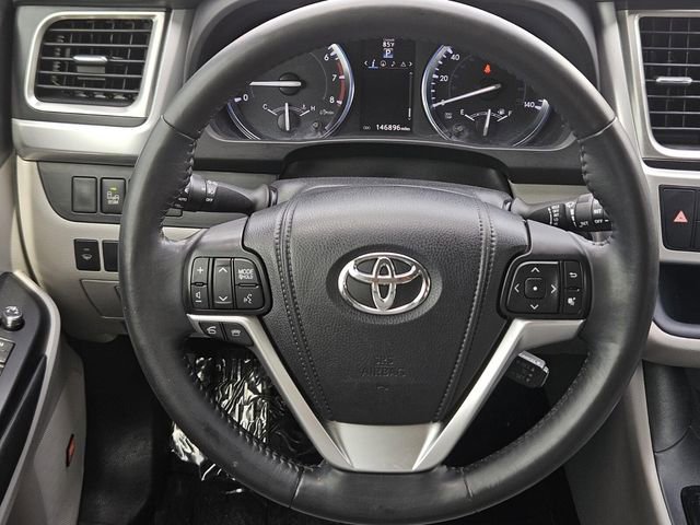 Used 2015 Toyota Highlander Limited image 28