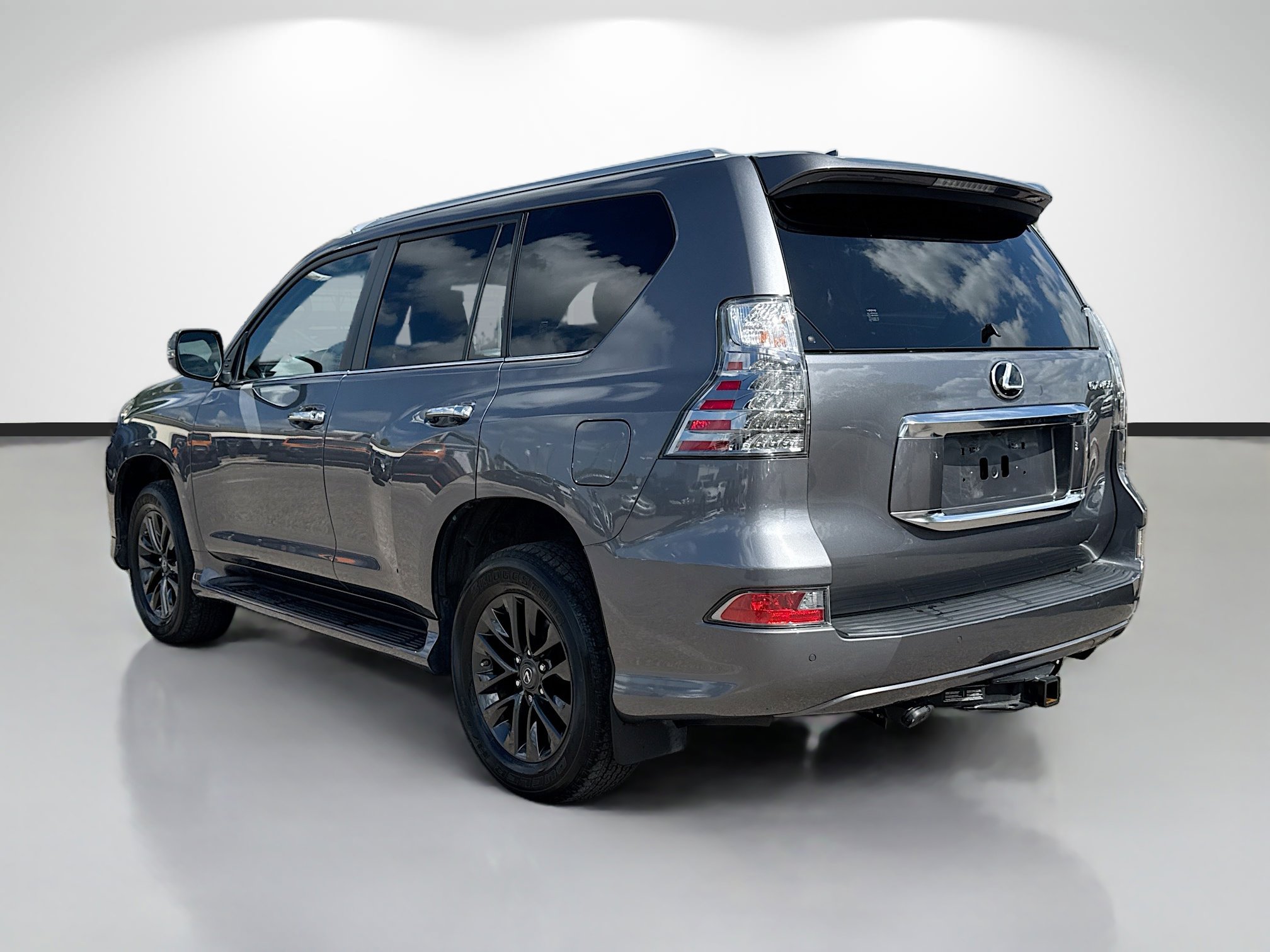 Used 2023 Lexus GX 460 Premium w/ Premium Package AWD/4WD image 3