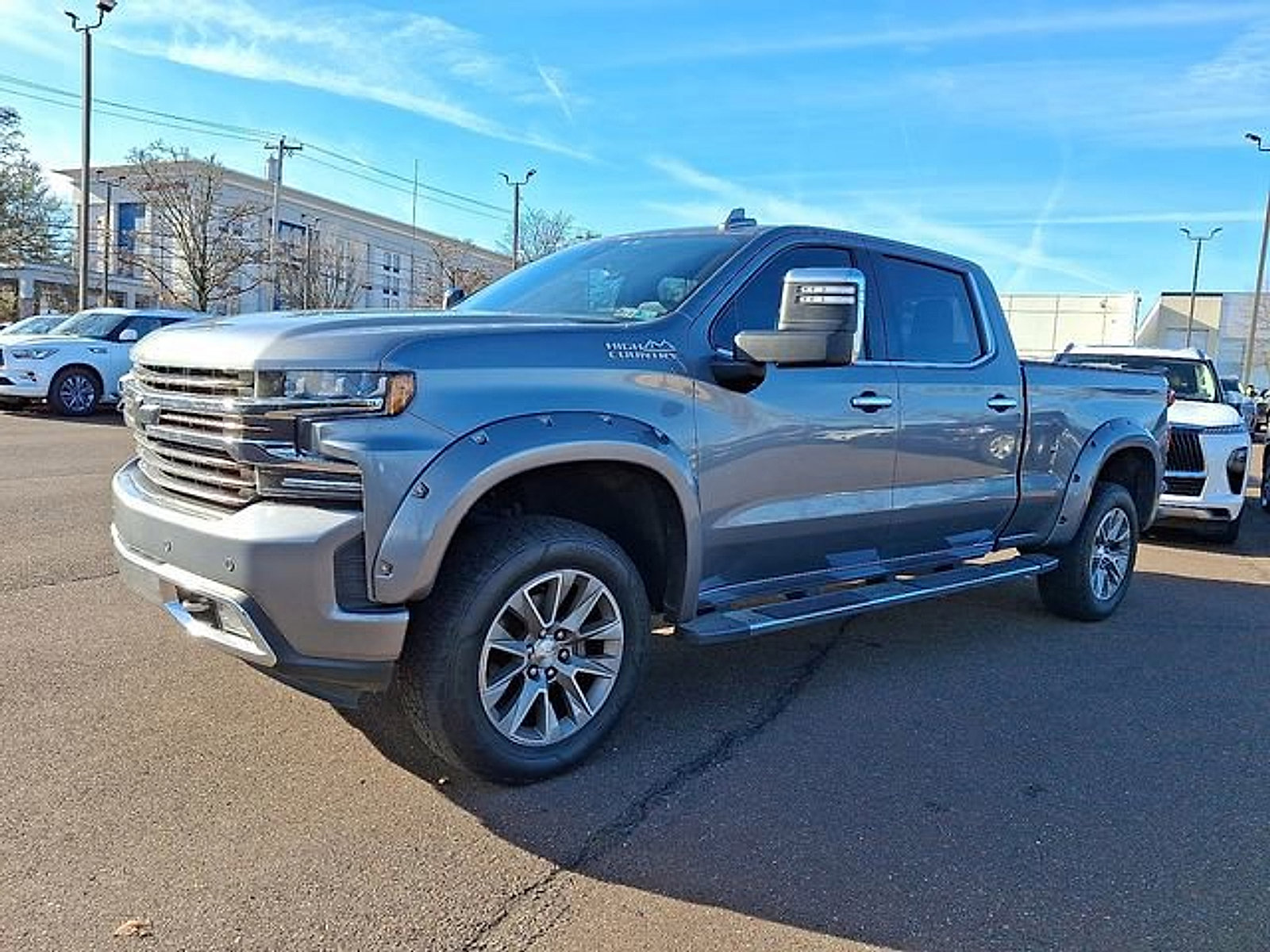 Used 2020 Chevrolet Silverado 1500 High Country w/ Technology Package image 3