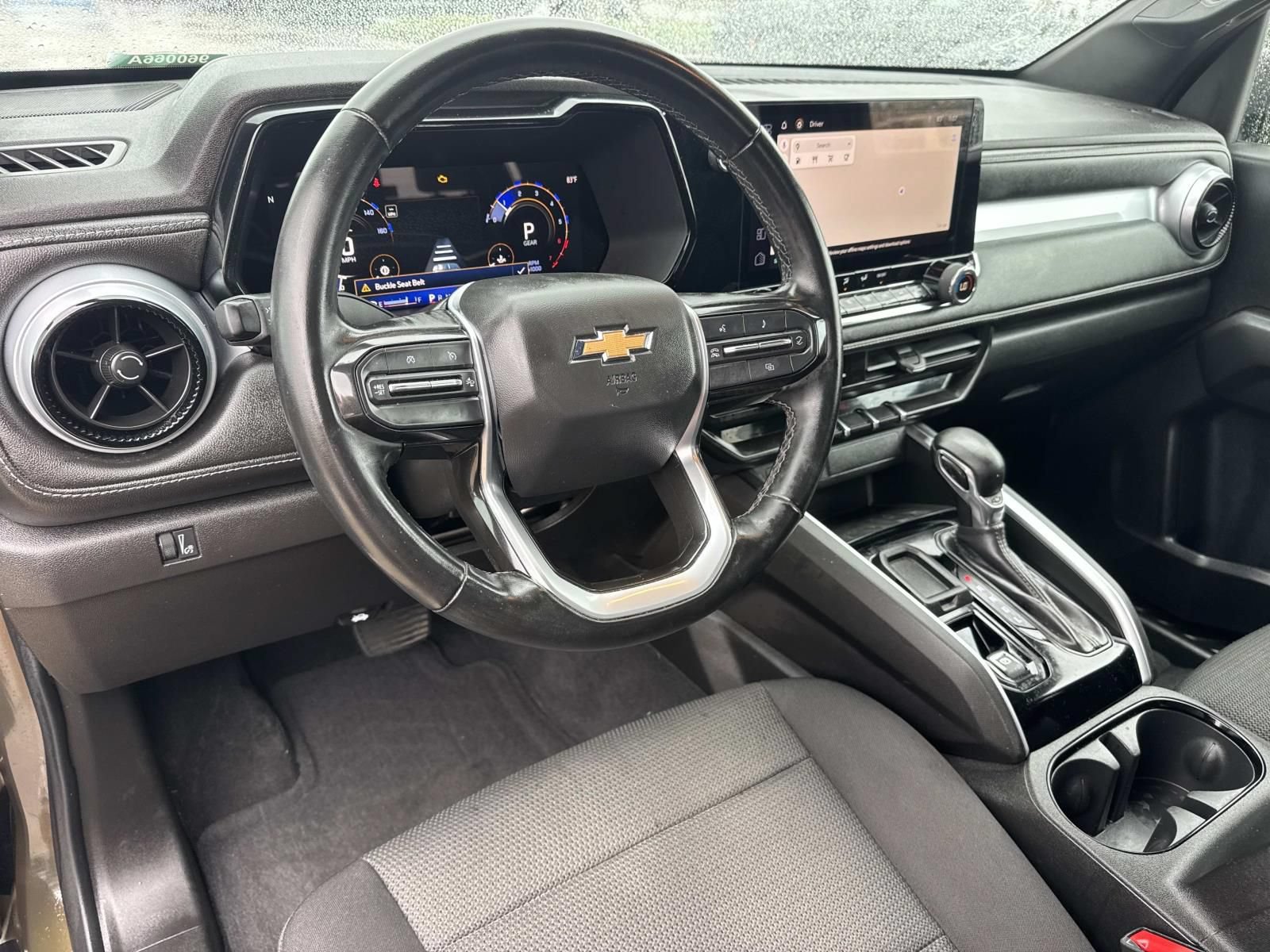 Used 2024 Chevrolet Colorado LT w/ LT Convenience Package RWD image 17
