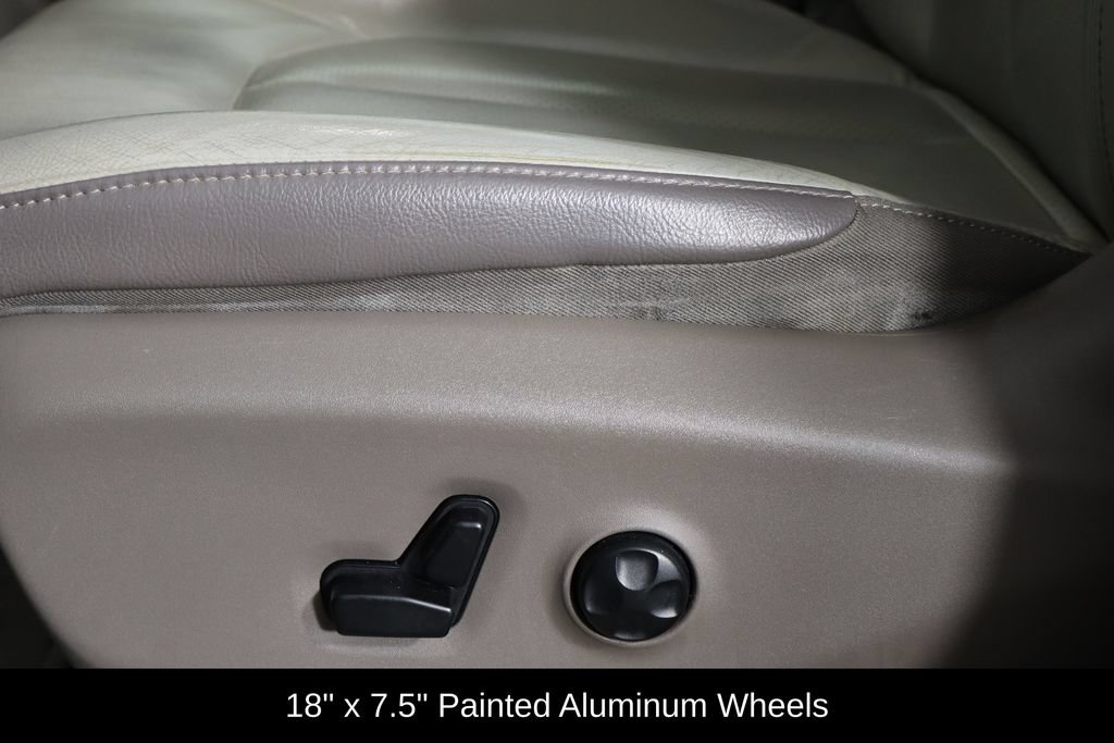 Used 2019 Chrysler Pacifica Touring-L Plus w/ Advanced Safetytec Group FWD image 24