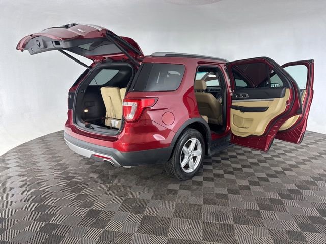 Used 2016 Ford Explorer XLT w/ Equipment Group 202A image 15