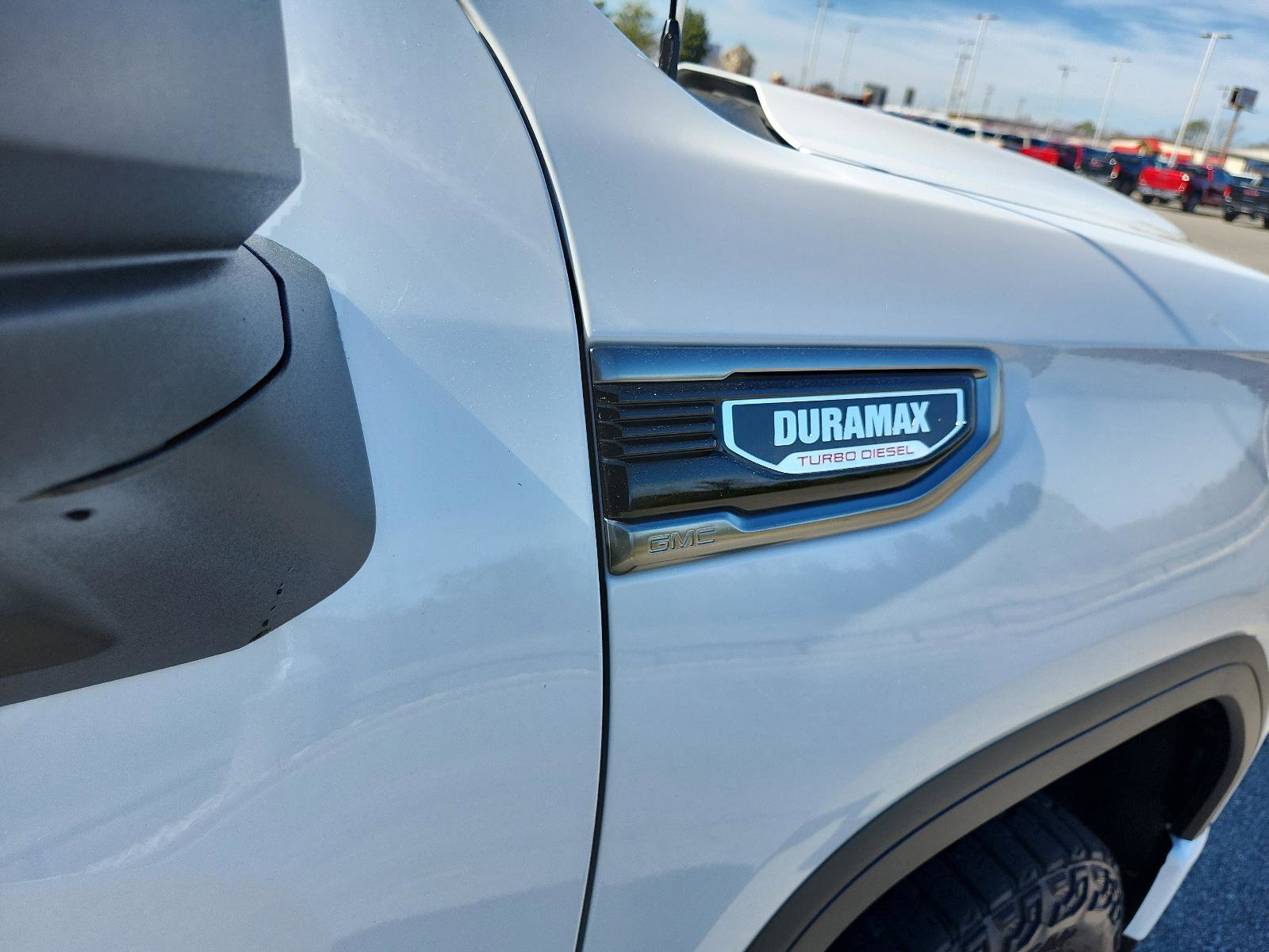 Certified 2025 GMC Sierra 1500 AT4 w/ AT4 Premium Package image 8