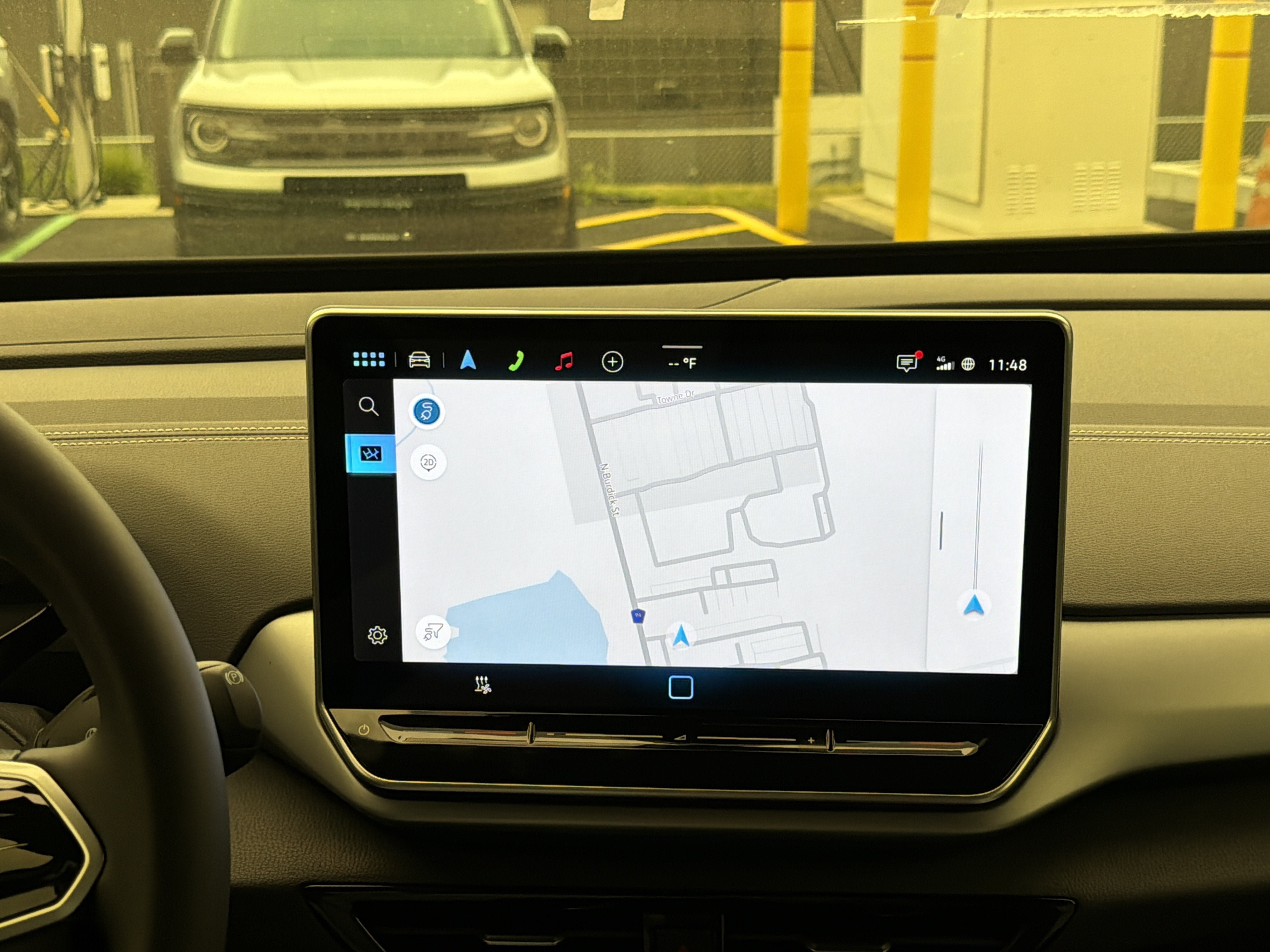 New 2026 Volkswagen ID.4 Pro AWD/4WD image 17