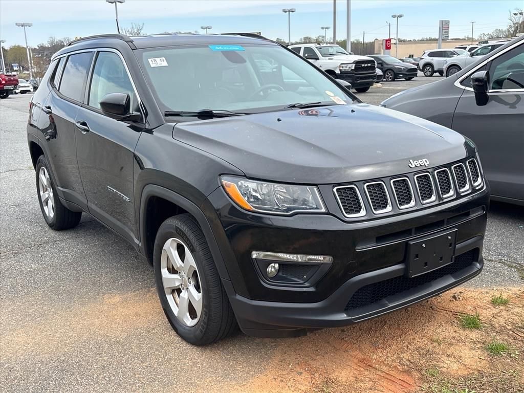 Used 2020 Jeep Compass Latitude w/ Cold Weather Group image 5