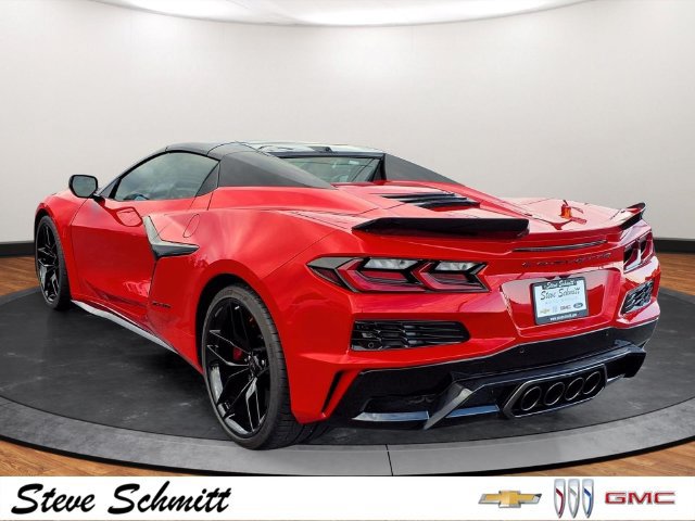 New 2027 Chevrolet Corvette Z06 RWD image 3