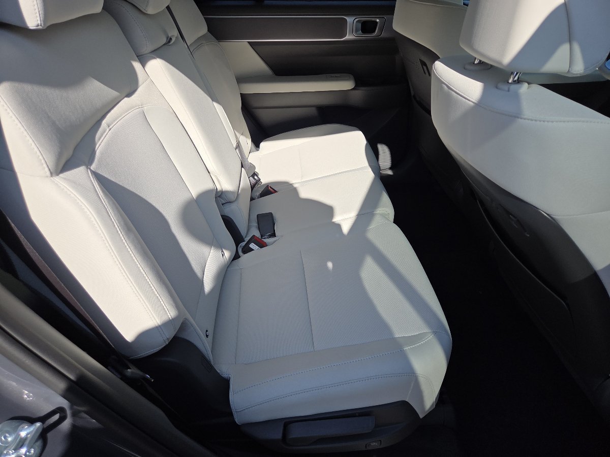New 2027 Hyundai Santa Fe SE AWD/4WD image 24