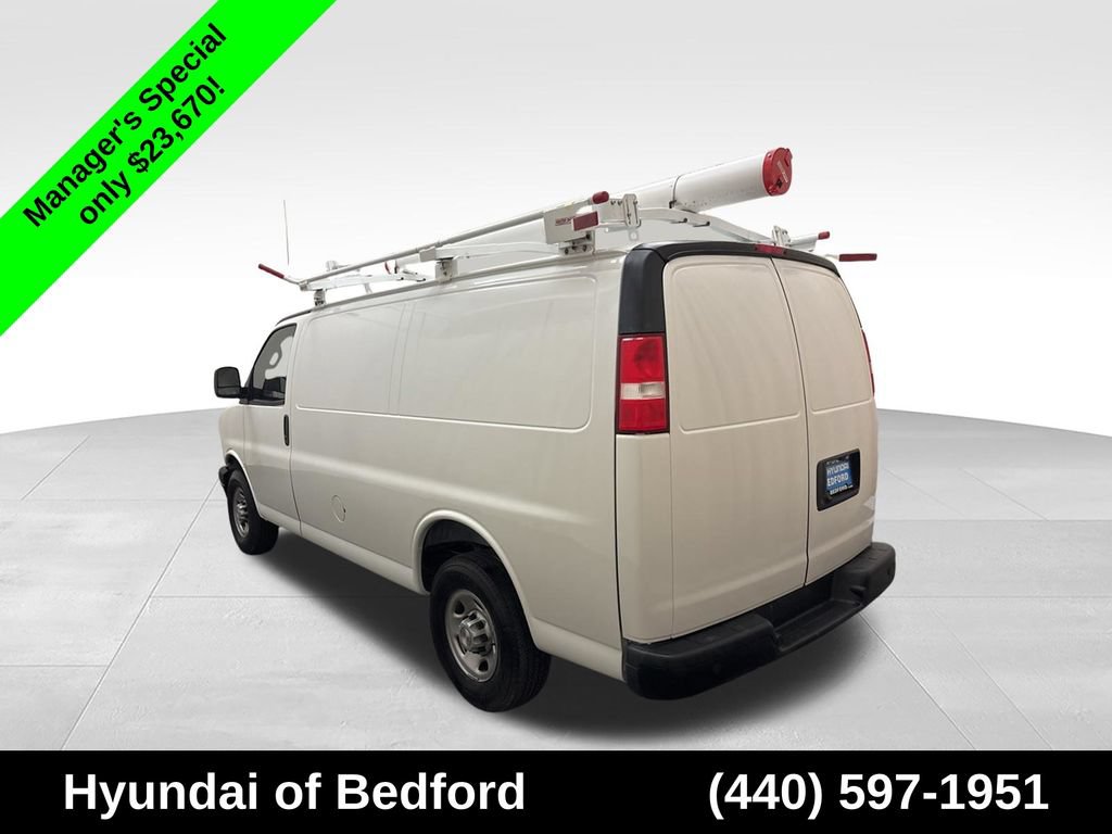 Used 2023 Chevrolet Express 2500 w/ Driver Convenience Package RWD image 8