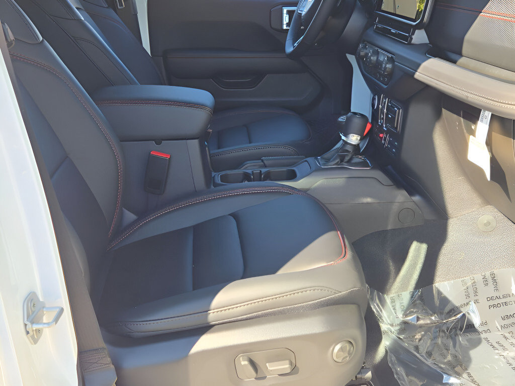 New 2027 Jeep Wrangler Unlimited Rubicon AWD/4WD image 4
