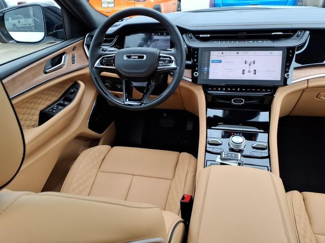 New 2026 Jeep Grand Cherokee L Summit AWD/4WD image 4