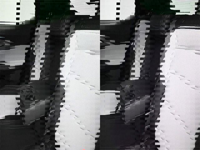 New 2026 Chevrolet Equinox EV LT image 24