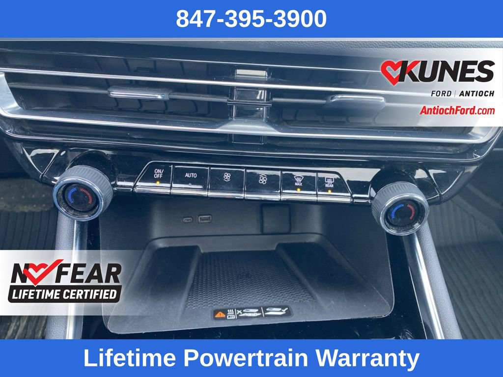 Used 2024 Chevrolet Traverse RS AWD/4WD image 38