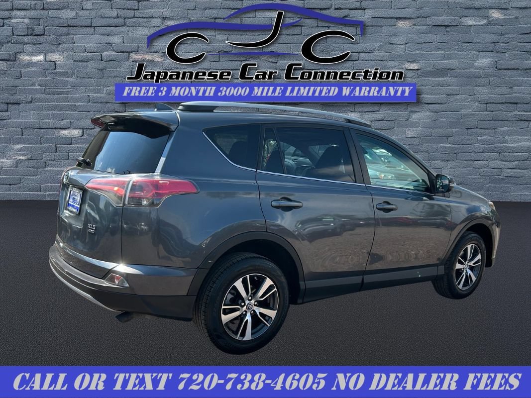 Used 2018 Toyota RAV4 XLE AWD/4WD image 11