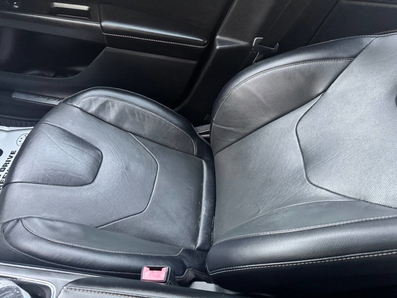 Used 2020 Ford Fusion Titanium image 39