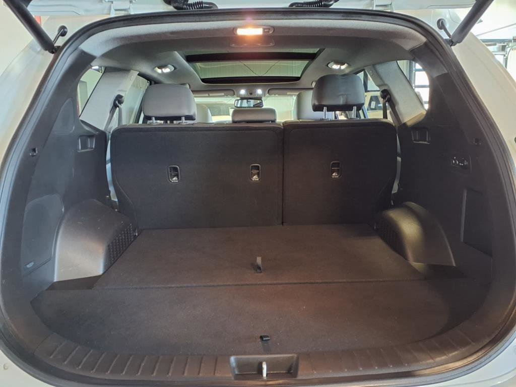 Used 2019 Hyundai Santa Fe Limited image 6