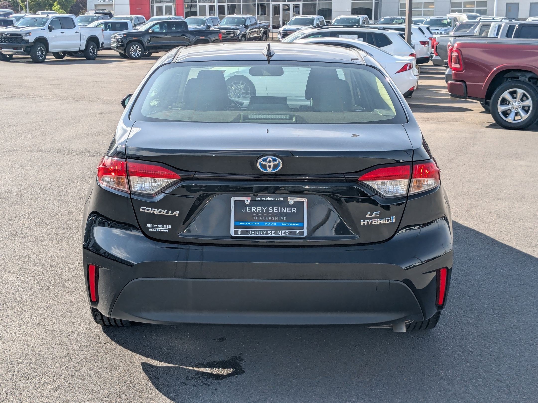 Used 2024 Toyota Corolla LE FWD image 4