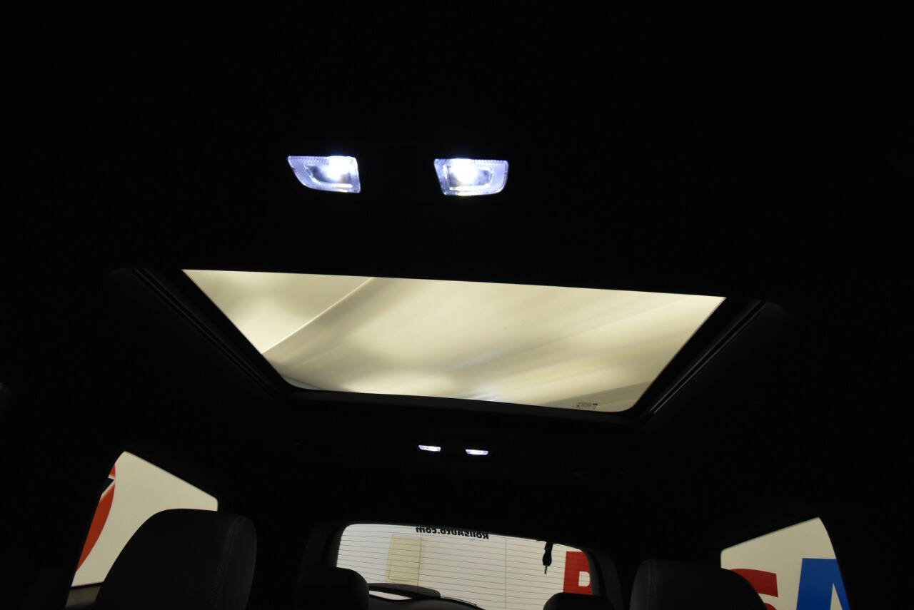 Used 2022 Buick Enclave Essence w/ Experience Buick Package image 39