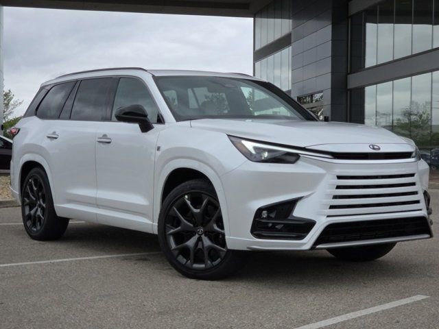 New 2025 Lexus TX 500h AWD image 2