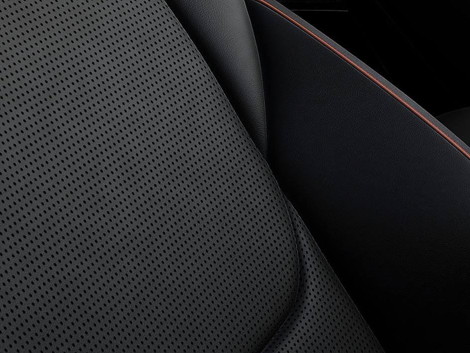 New 2027 Genesis GV70 2.5T Sport Prestige AWD/4WD image 16