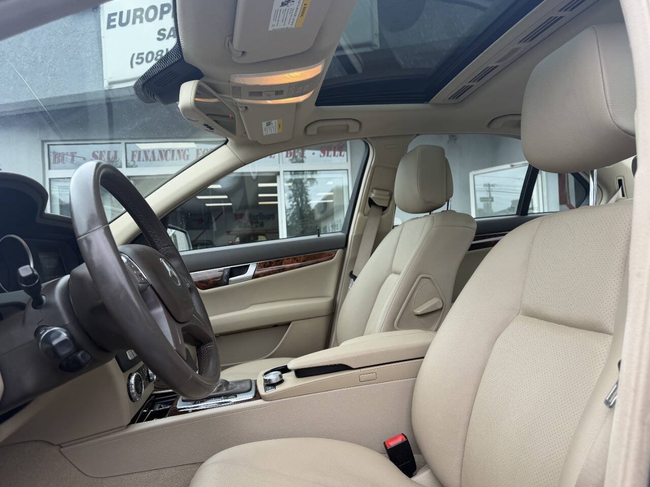 Used 2012 Mercedes-Benz C 300 4MATIC Sedan image 16