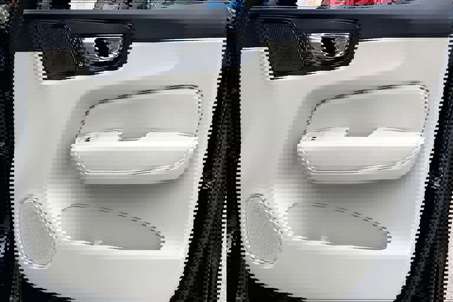 Used 2022 Volvo XC60 B5 Inscription w/ Advanced Package image 23