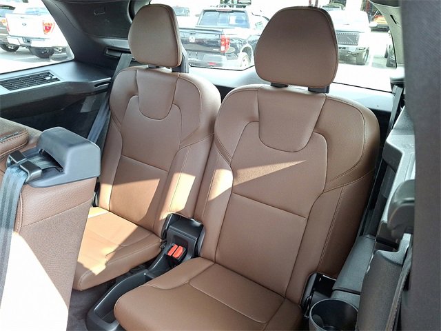Used 2025 Volvo XC90 B5 Plus w/ Protection Package Premier image 23