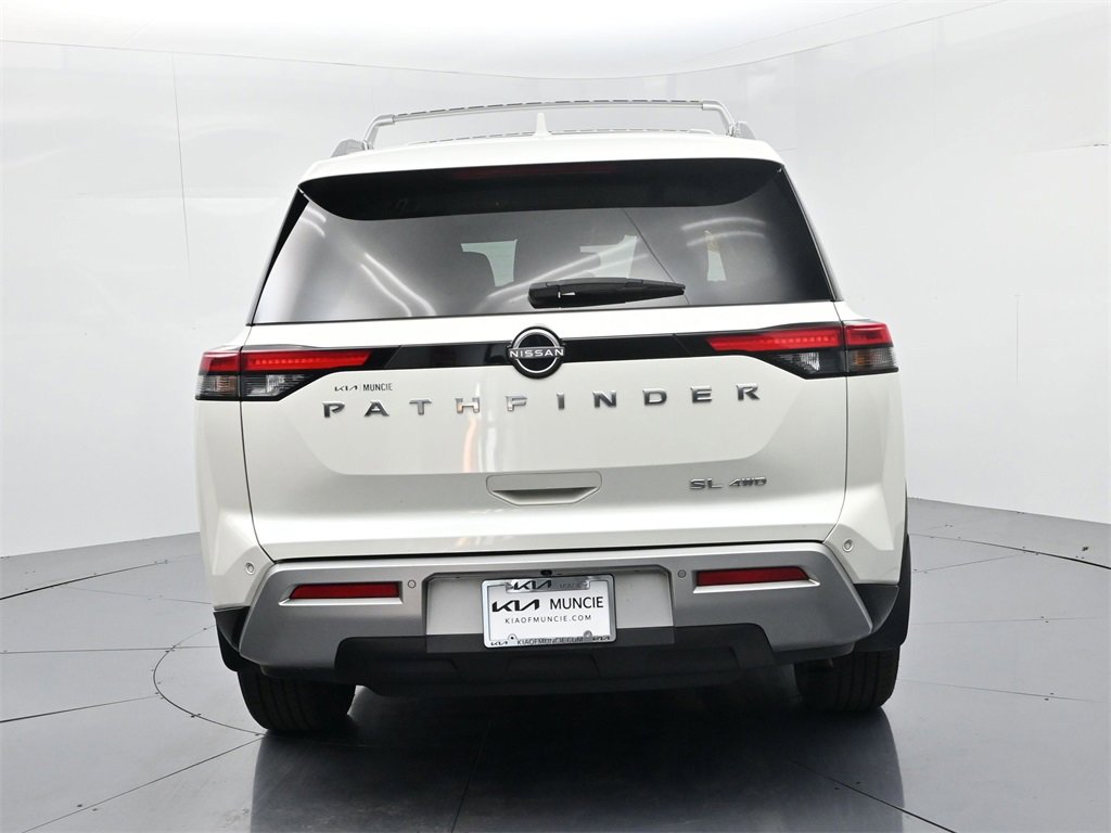Used 2022 Nissan Pathfinder SL image 7