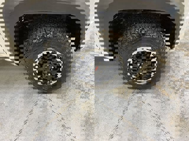 Used 2025 Toyota Tacoma TRD Off-Road image 14