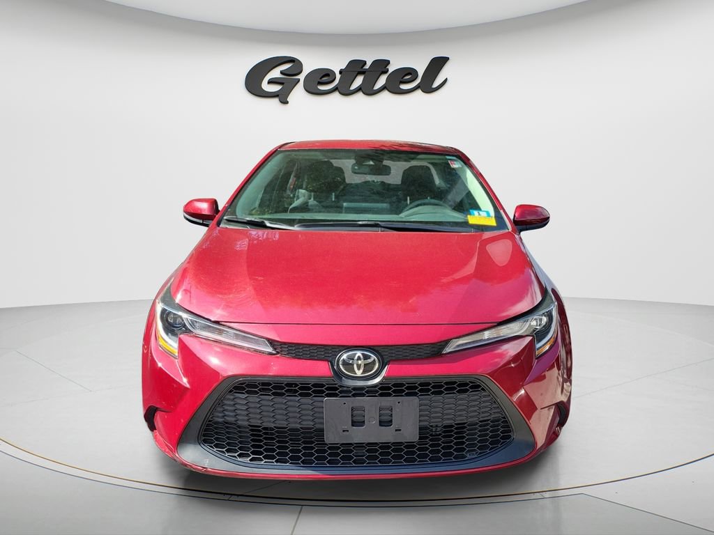 Used 2022 Toyota Corolla LE FWD image 3