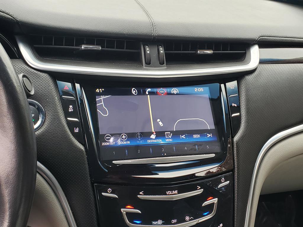 Used 2013 Cadillac XTS Premium image 25