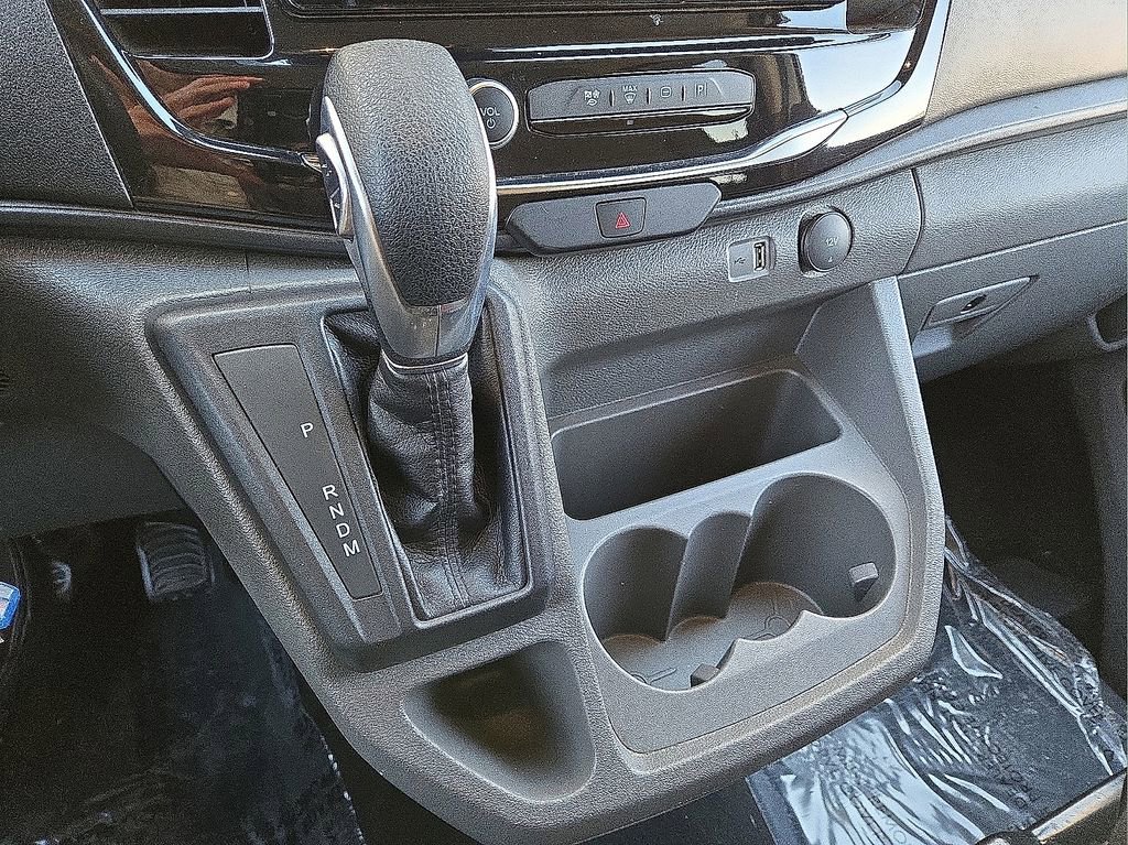 Used 2023 Ford Transit 350 XLT image 29