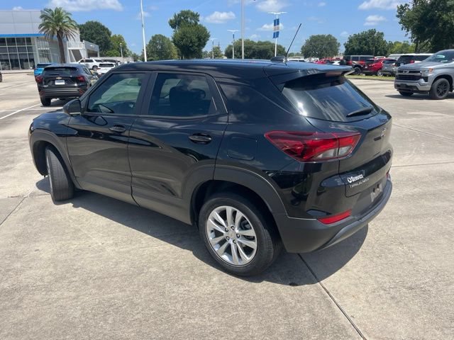 Used 2023 Chevrolet TrailBlazer LS FWD image 4