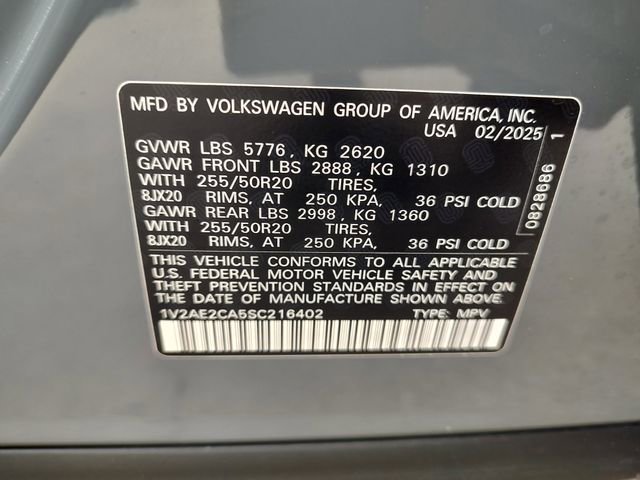 Used 2025 Volkswagen Atlas Cross Sport SEL R-Line AWD/4WD image 33