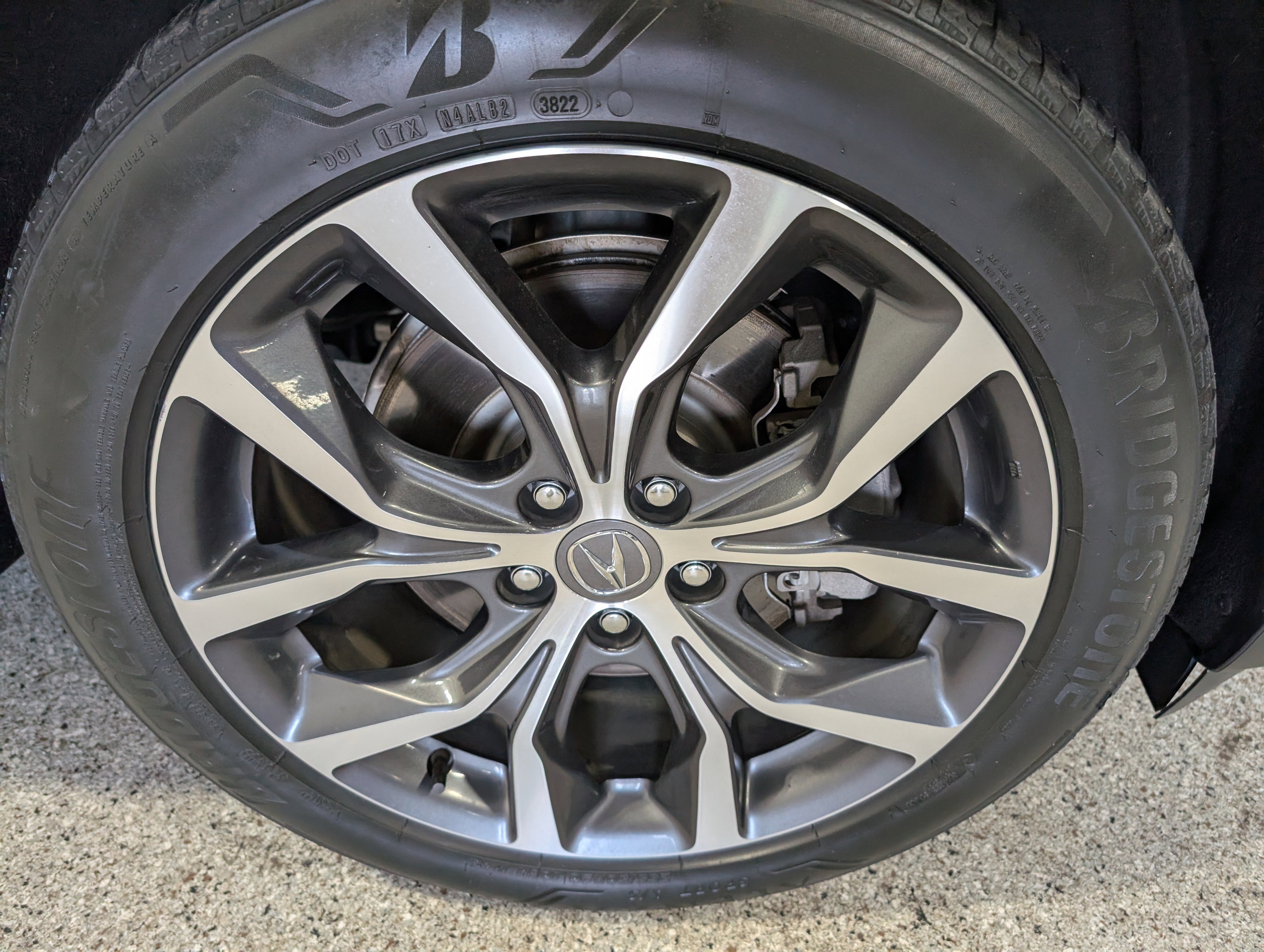 Used 2022 Acura MDX SH-AWD w/ Technology Package image 12