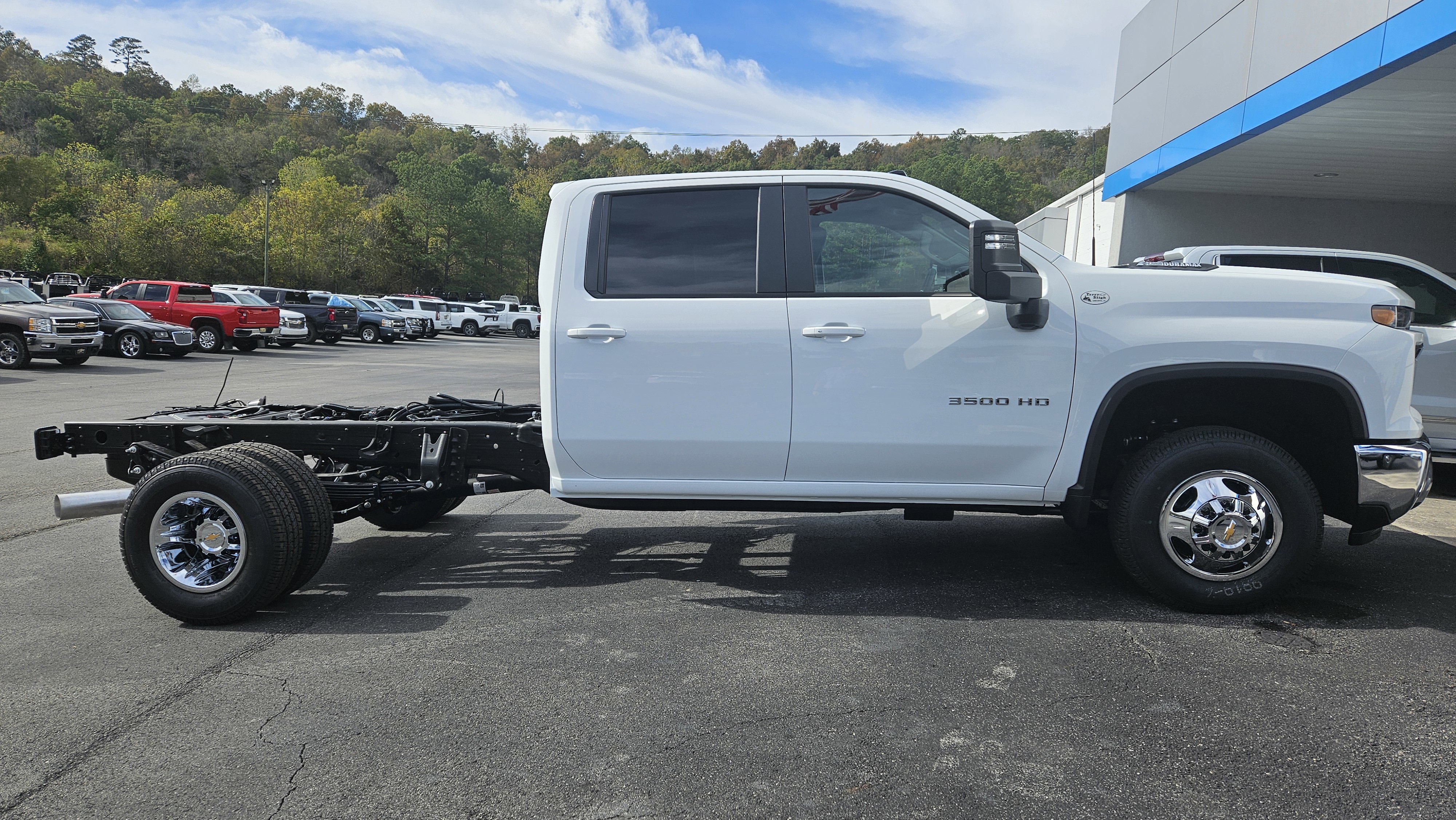 New 2026 Chevrolet Silverado 3500 LT image 5