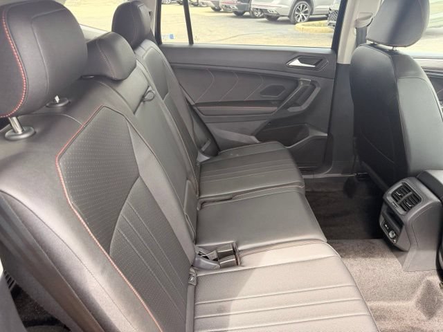 Certified 2024 Volkswagen Tiguan Wolfsburg Edition AWD/4WD image 16