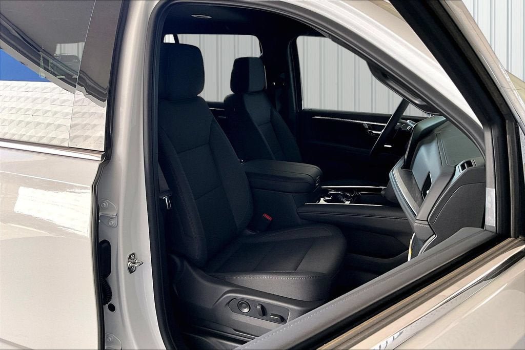 New 2026 Chevrolet Tahoe LS w/ Max Trailering Package AWD/4WD image 5