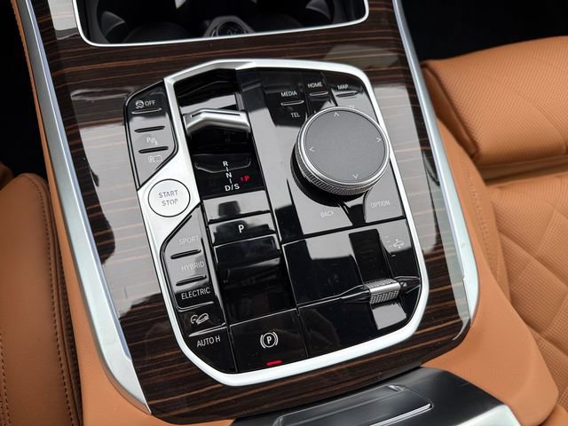 New 2026 BMW X5 xDrive50e w/ Climate Comfort Package AWD/4WD image 21