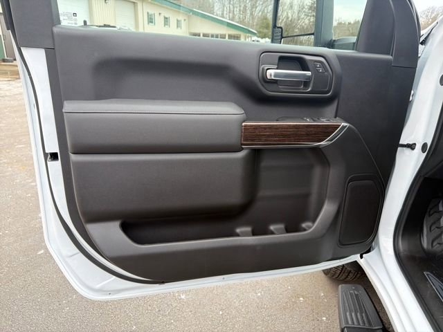 New 2026 GMC Sierra 3500 SLE w/ SLE Convenience Package image 10