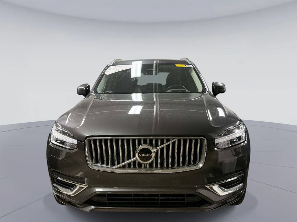 Used 2023 Volvo XC90 B6 Ultimate w/ Protection Package Premier AWD/4WD image 2