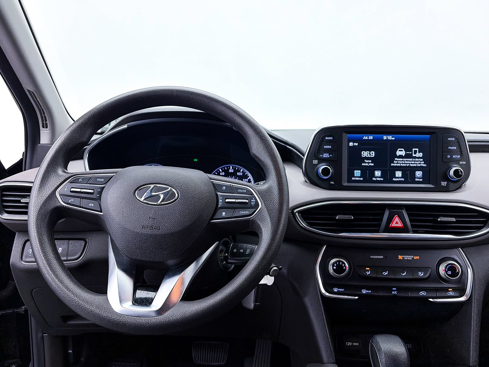 Used 2020 Hyundai Santa Fe SE FWD image 5